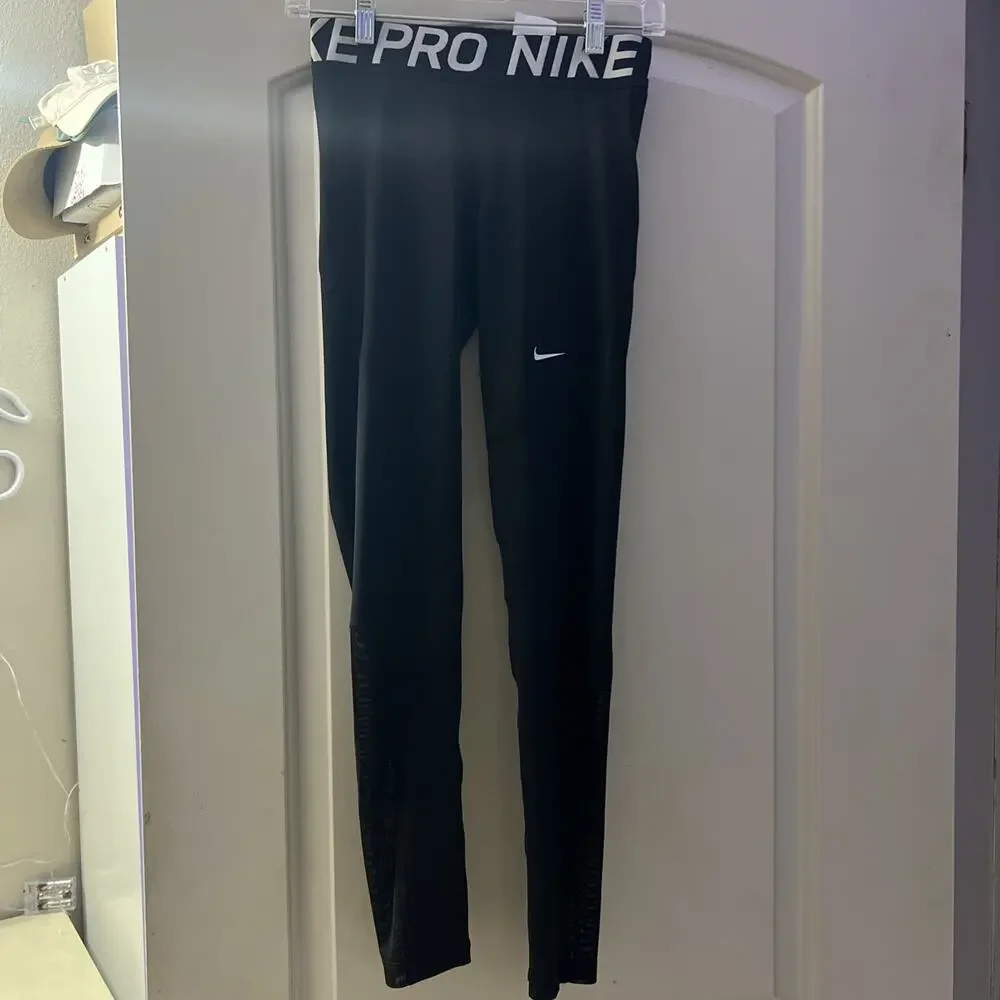 New Nike Pro Leggings Black Dri-FIT Mid-Rise Mesh-Paneled Training Gym MEDIUM